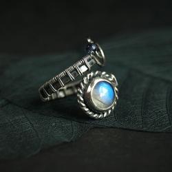 srebrny pierścień z kamieniem księżycowym - Pierścionki - Biżuteria
