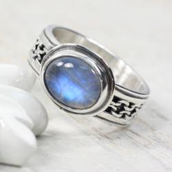 Oryginalny pierścionek z kamieniem księżycowym - Pierścionki - Biżuteria