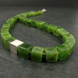 klasyczny,zielony,efektowny - Naszyjniki - Biżuteria