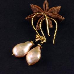 Delikatne kolczyki z perłą - Kolczyki - Biżuteria