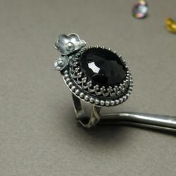 pierścionek,czarny,kwiaty,romantyczny,metaloplasty - Pierścionki - Biżuteria
