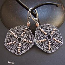 misterne,oryginalne z perełkami - Kolczyki - Biżuteria
