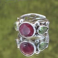 pierścionek z oliwinami i rubinem - Pierścionki - Biżuteria