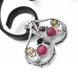 drobne,kobiece kolczyki z rubinem - Kolczyki - Biżuteria