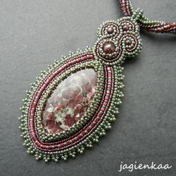 elegancki,unikalny,beading,haft koralikowy - Wisiory - Biżuteria