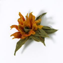 broszka filcowana kwiat - Broszki - Biżuteria