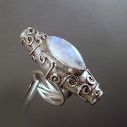 srebrna rura pierścionek z księżycowym kamieniem - Pierścionki - Biżuteria