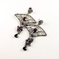eleganckie kolczyki wykonane ze srebra i granatu - Kolczyki - Biżuteria