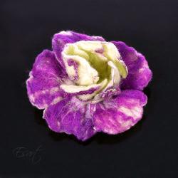 kwiat broszka filcowana - Broszki - Biżuteria