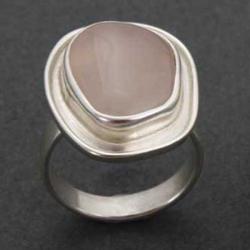 srebrny pierścionek z kwarcem rózowym - Pierścionki - Biżuteria